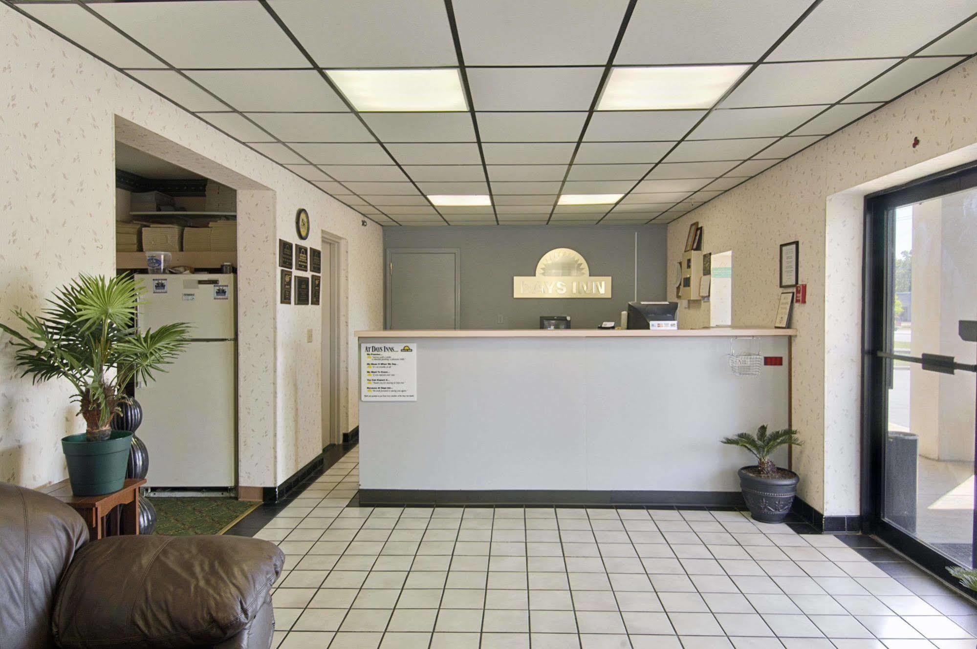 Days Inn Cheraw Eksteriør billede