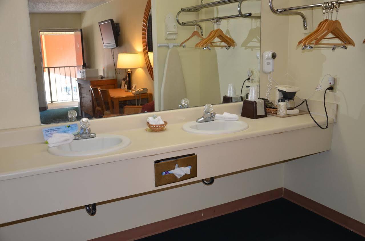Days Inn Cheraw Eksteriør billede