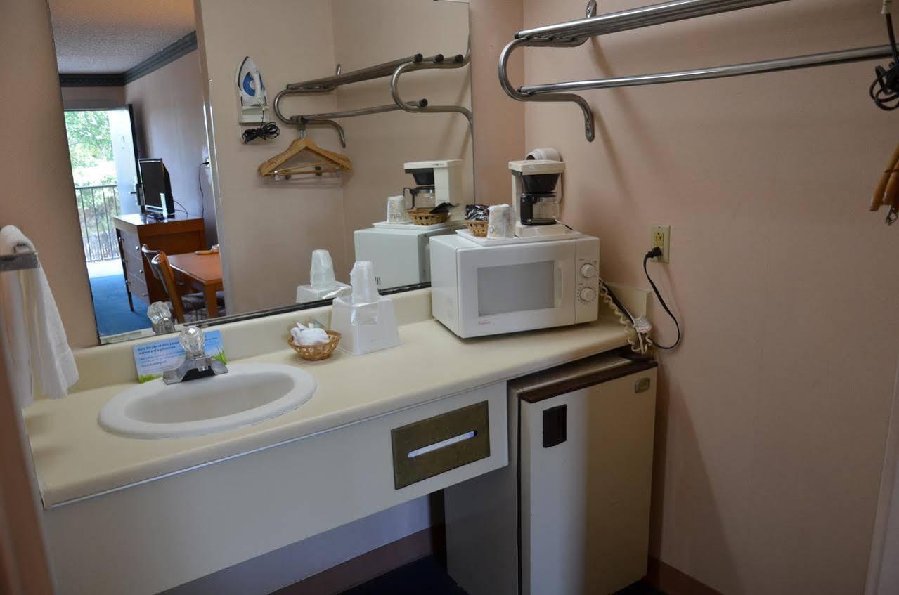 Days Inn Cheraw Eksteriør billede
